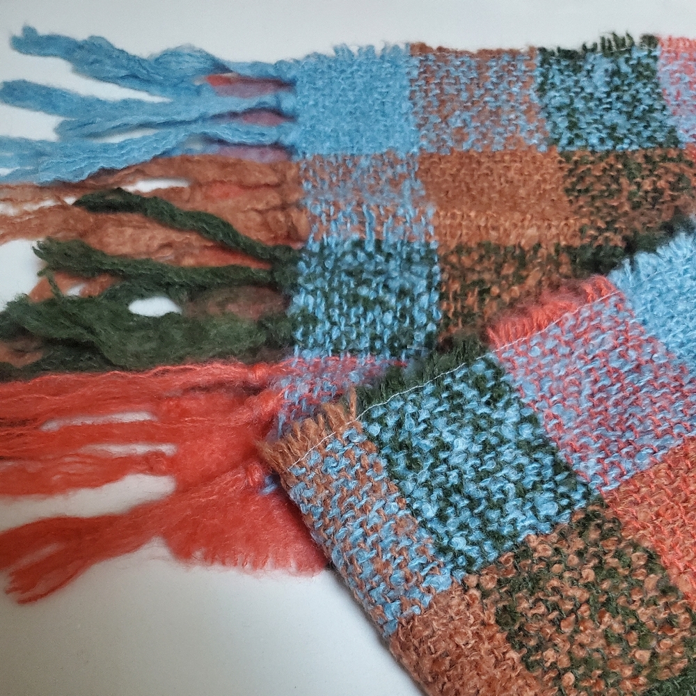 Donegal Design Mohair Blend Fringed Ski Scarf Made in Ireland - Picture 3 of 6